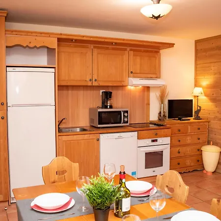 3 Pieces, 8 Pers, Balcon, Parking - Fr-1-504-7 Apartment Uvernet-Fours